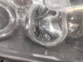 Toyota Avensis T250 Lampa przednia 8596724011