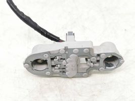 Ford Mondeo MK IV Cubierta del soporte de la lámpara de la luz trasera 7S7113N004A