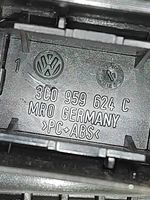 Volkswagen PASSAT B6 Gear shifter surround trim plastic 3C0864263A