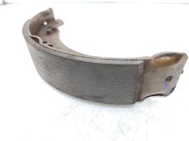 Mitsubishi Colt Ganasce freno a mano/freno di stazionamento E1190r02b01545