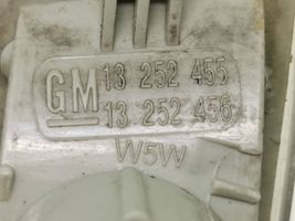 Chevrolet Orlando Front fender indicator light 13252456
