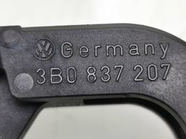Volkswagen Golf V Lastausoven suojatulppa 1k4839167