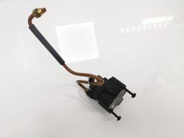 Mercedes-Benz EQC Blocco valvola della sospensione pneumatica A2513200158