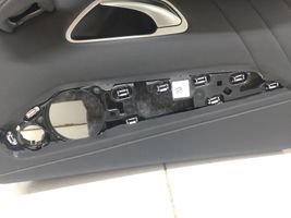 Mercedes-Benz EQC Takaoven verhoilu A2057300594