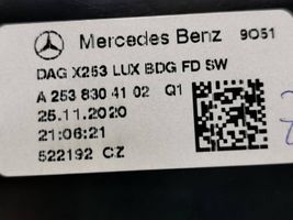Mercedes-Benz EQC Takaosan ilmakanavan tuuletussuuttimen ritilä A2538304102