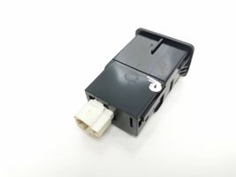 Mercedes-Benz EQC Connecteur/prise USB A2478209000