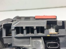 Mercedes-Benz EQC Módulo de fusible A2135403539