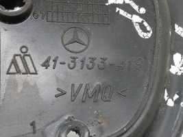 Mercedes-Benz E W211 Etuoven sähköisen sivupeilin osa 413133419
