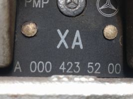 Mercedes-Benz EQC Takajarrusatula A0044236598