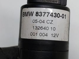 BMW 3 E46 Žibintų apiplovimo skysčio siurbliukas 837743001