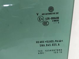 Volkswagen Tiguan Vetro del finestrino della portiera posteriore 5NA845025A