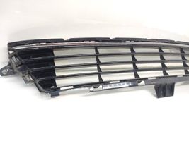 Toyota Auris E180 Front bumper lower grill 5311202670