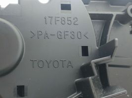 Toyota Auris E180 Rankenėlių komplektas 17F852