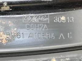 Ford Focus Inne części komory silnika 8V61A10684AC