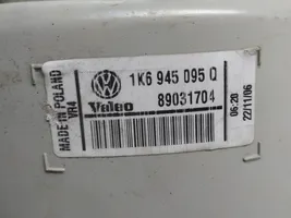 Volkswagen Golf V Задний фонарь в кузове 1K6945095Q