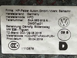 Volkswagen Tiguan Sisäinen matto 5NB863367D