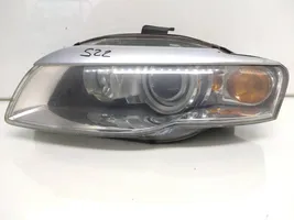 Audi A4 S4 B7 8E 8H Lampa przednia 8E0941029AS