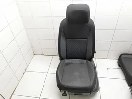 Volkswagen Tiguan Fotele / Kanapa / Komplet 5QA881105C