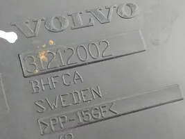 Volvo XC70 Akkulaatikon alustan kansi 31212002