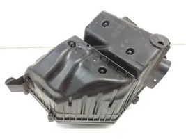 Volvo XC70 Air filter box 6893747