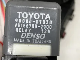 Toyota Auris E180 Sulakerasiasarja 8264147020