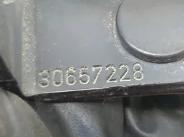 Volvo C30 Zawias klapy tylnej bagażnika 30657228