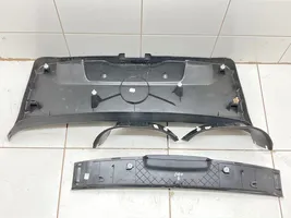 BMW 1 E81 E87 Takaluukun alaosan verhoilusarja 7169975