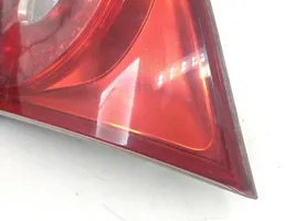 Volkswagen Golf V Lampy tylnej klapy bagażnika 1K6945094G