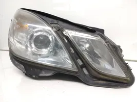 Mercedes-Benz E W212 Lampa przednia A2128208261