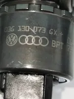 Audi A4 S4 B7 8E 8H Polttoainesuutin 0986441516