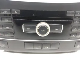 Mercedes-Benz E W212 Panel / Radioodtwarzacz CD/DVD/GPS A2129003908