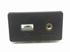 Ford Transit -  Tourneo Connect Câble adaptateur AUX Dm5t19A164AA