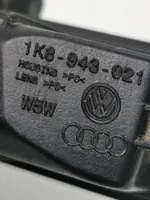 Volkswagen Cross Polo Lampa oświetlenia tylnej tablicy rejestracyjnej 1K8943021