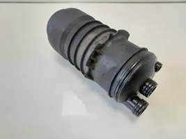 Audi A6 S6 C6 4F Supporto di montaggio del filtro dell’olio 8558686