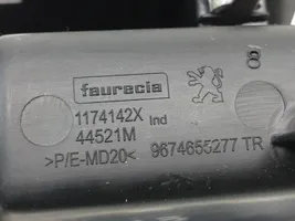 Peugeot 208 Connettore plug in USB 9674655277tr