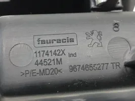 Peugeot 208 Gniazdo / Złącze USB 9674655277tr