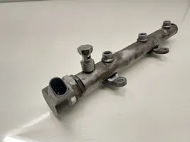 Audi A6 S6 C6 4F Kraftstoffverteiler Einspritzleiste Verteilerrohr 059130090AF