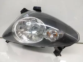 Toyota Aygo AB10 Lampa przednia 811500H070