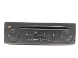 Renault Trafic II (X83) Unità principale autoradio/CD/DVD/GPS 7700433948