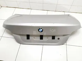 BMW 5 E60 E61 Takaluukun/tavaratilan kansi 