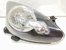 Toyota Aygo AB10 Lampa przednia 811100H070