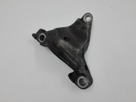 Renault Clio III Supporto di montaggio del motore (usato) 8200304333