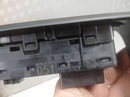 Citroen C4 II Interrupteur commade lève-vitre 96657051ZD