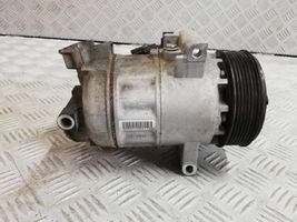 Renault Captur Kompresor / Sprężarka klimatyzacji A/C 926000734R