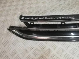 Volkswagen Golf Sportsvan Grille calandre supérieure de pare-chocs avant 510853655J