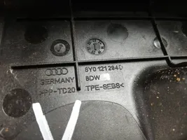 Audi A3 8Y Wlot / Kanał powietrza intercoolera 8Y0121294D