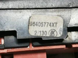 Citroen C3 Vakionopeussäätimen ohjauskytkin 96405774XT