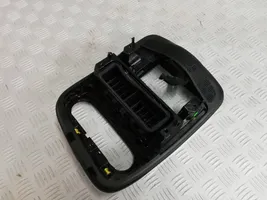 Renault Clio IV Radion/GPS-laitteen pääyksikön kehys 682600809R