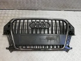 Audi Q3 8U Grotelės priekinės 8U0853651H