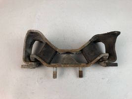 Subaru Outback Soporte de la caja de cambios 41022AJ090